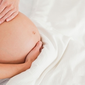 Mang thai bụng dưới có ảnh hưởng đến thai nhi?